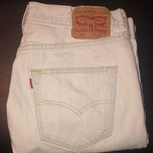 Levi jeans
